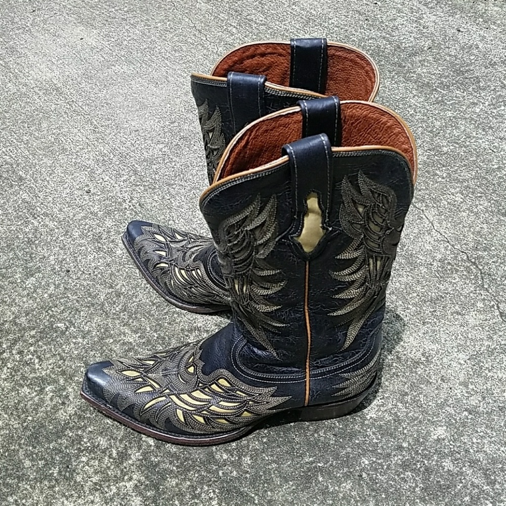 Gorgeous Lucchese boots